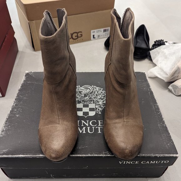 Vince Camuto Hadley Distressed Leather Tan Boots - Picture 5 of 7